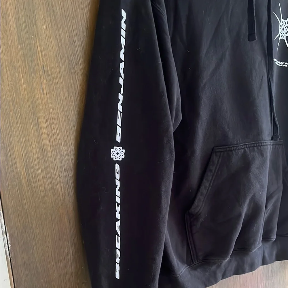NWOT Breaking Benjamin Unisex Black Hoodie Size Medium - Picture 3 of 8